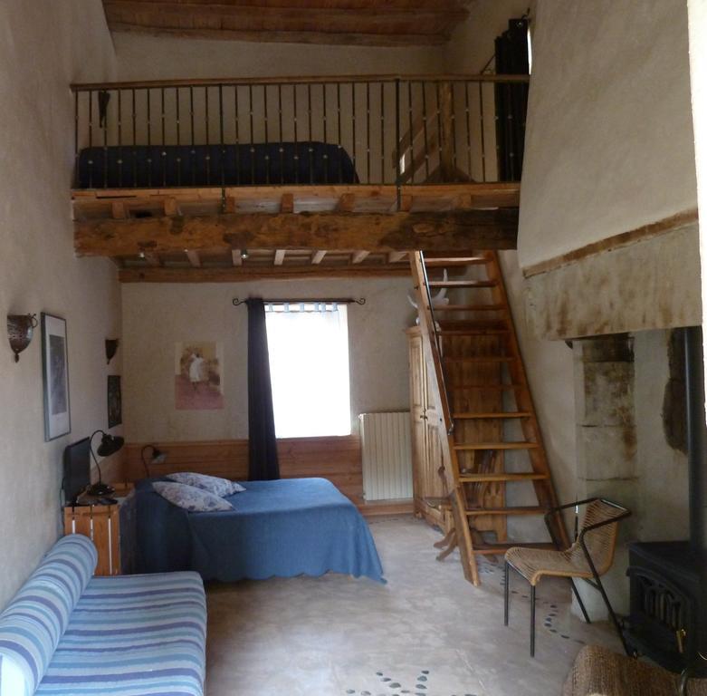 Le Vieux Velo Bed & Breakfast Chaptuzat Rom bilde