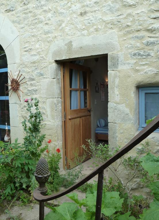 Le Vieux Velo Bed & Breakfast Chaptuzat Eksteriør bilde
