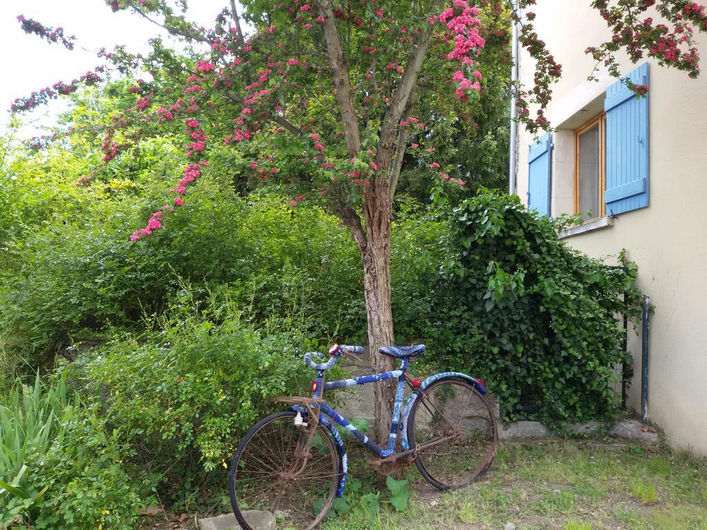 Le Vieux Velo Bed & Breakfast Chaptuzat Eksteriør bilde