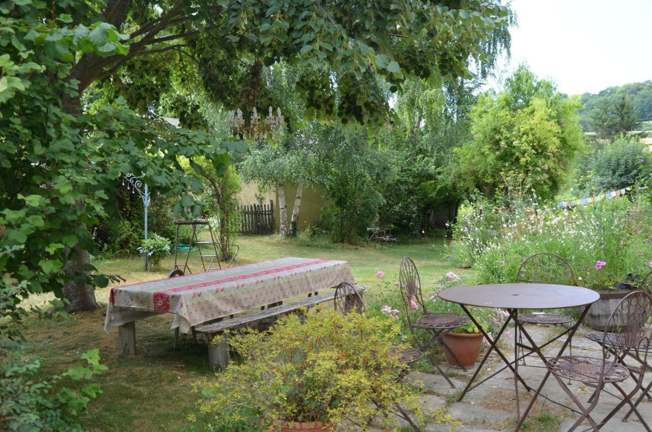Le Vieux Velo Bed & Breakfast Chaptuzat Eksteriør bilde